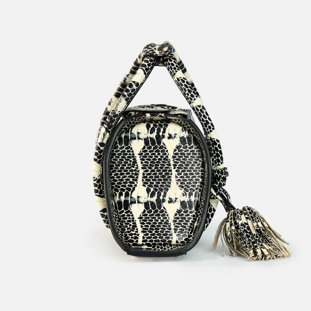 THE002-BLACK PYTHON